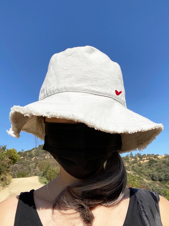 Cotton Bucket Hat for Outdoor Leisure 