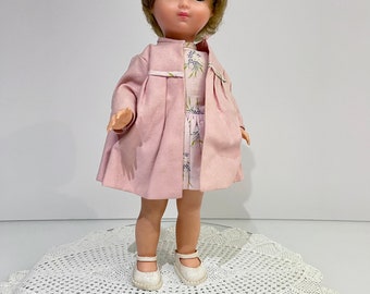 Poupée Anglaise Rosebud – 32 Cm – Hard Plastic – Yeux Dormeurs – 1950's