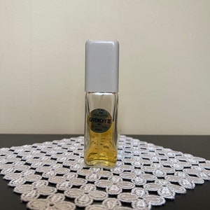 Vintage Givenchy lll Eau De Toilette, botella parcial
