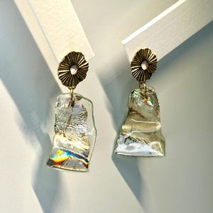 Recycled CD - unique pearl beige gold holographic earrings / Upcycled / One of a kind / Design / Abstract / Statement earstuds / Wedding