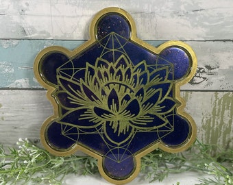 Lotus Metatrons Crystal Resin Tray, Crystal Display Tray,  Butterfly Trinket Tray,  Crystal Holder, Jewelry Dish, Witchy Gifts, Color Shift