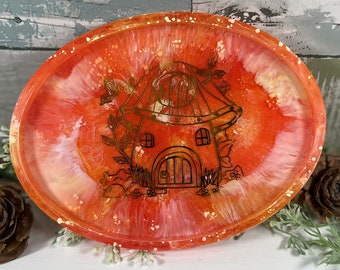Crystal Resin Tray, Crystal Display Tray, Oval Resin Tray, Mushroom Trinket Tray, Crystal Holder, Jewelry Dish, Witchy Gifts, Mushroom Decor