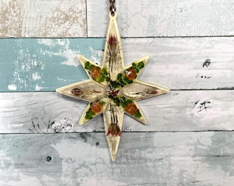 8 Point Star, Resin Star, Dried Flowers, Botatical Gift, North Star, Celestial Star, Starburst, Whimigothic, Holiday decor Witchy Gift Decor