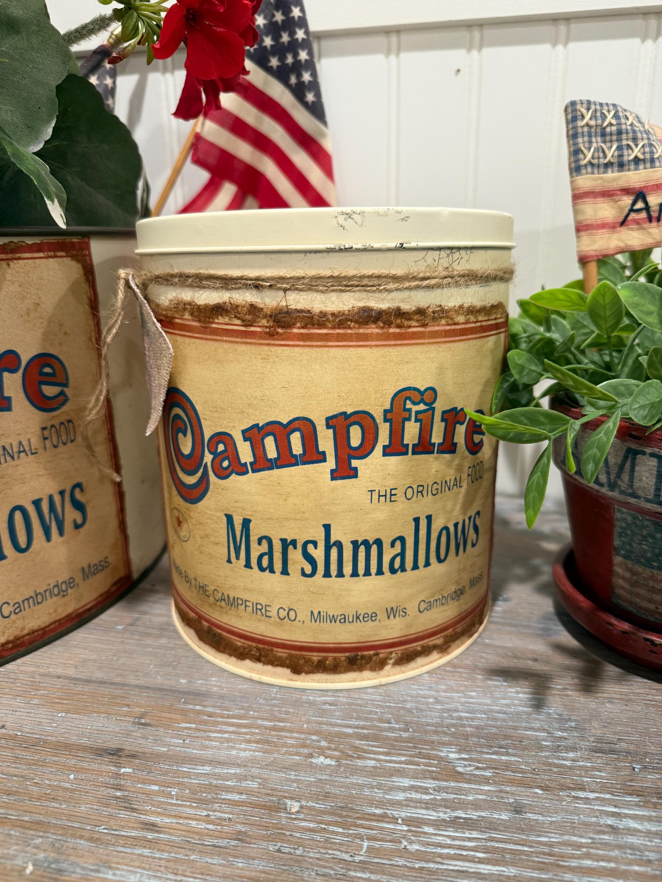 スーパーレア 20s ティン缶 Campfires Marshmallow Campfire Marshmallow Tin - Etsy