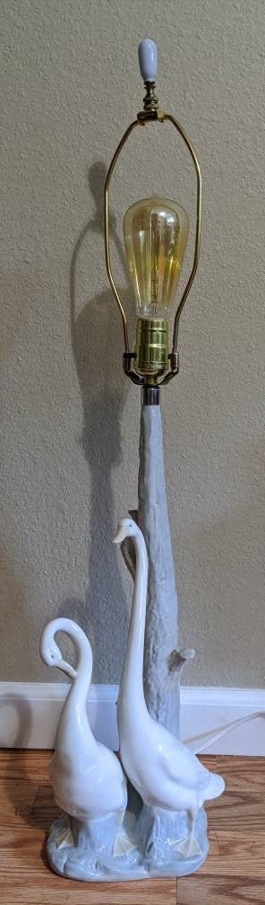 NAO Lladro Porcelain Lamp With Two Geese Made in Spain NAO Lladro Porcelain Lamp With Two Geese Made in Spain