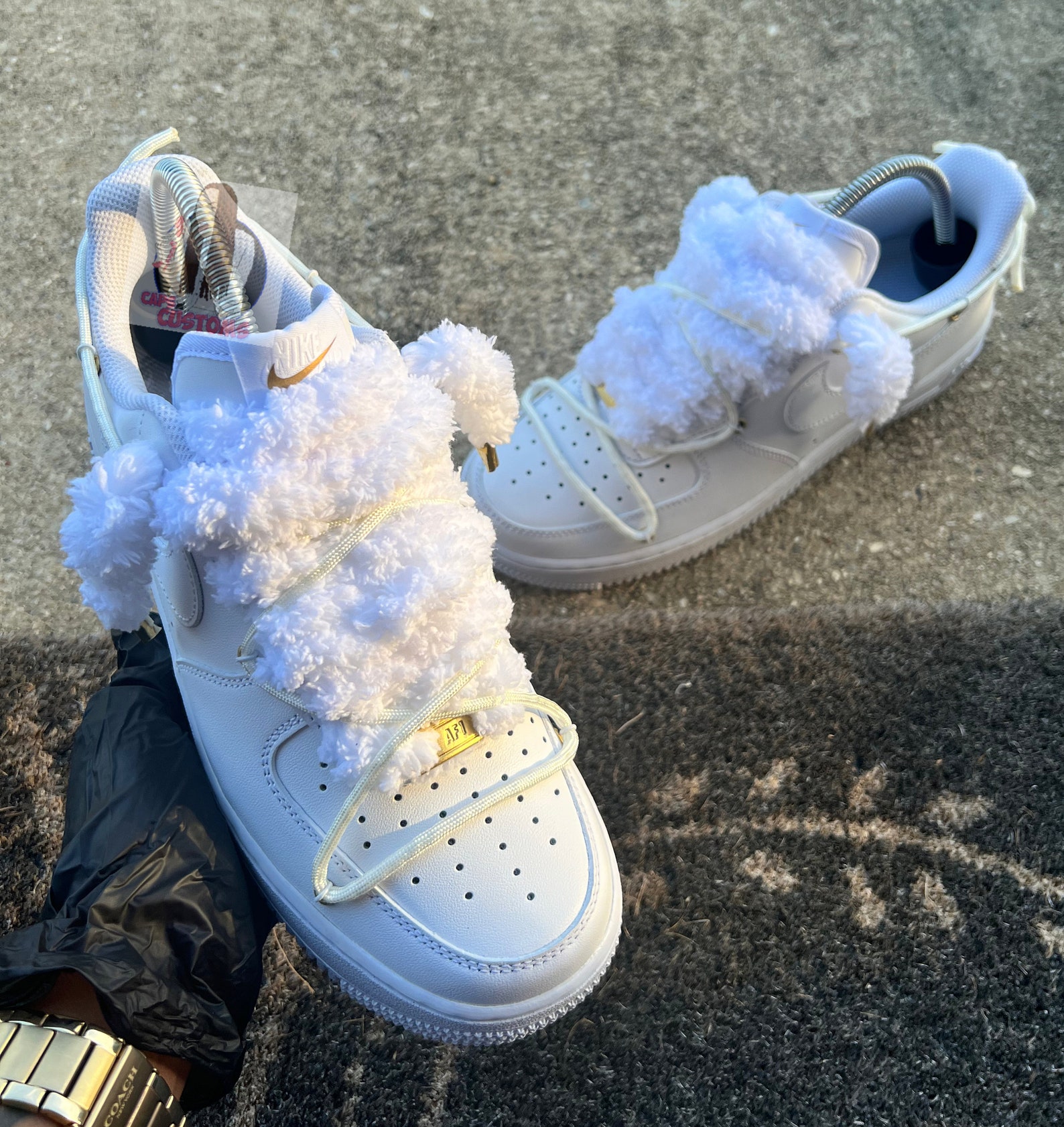 creased af1 white
