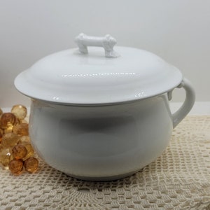 Antik Knowles, Taylor and Knowles KT&K Garanterad Granit Barnkruka Vit Med Lock, Handtag på Sidan, 21,5 cm Bred, 15 cm Hög (2687)