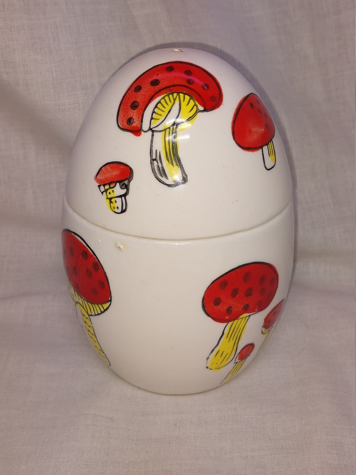 Vintage Japan two piece egg shaped salt and pepper shakers Etsy