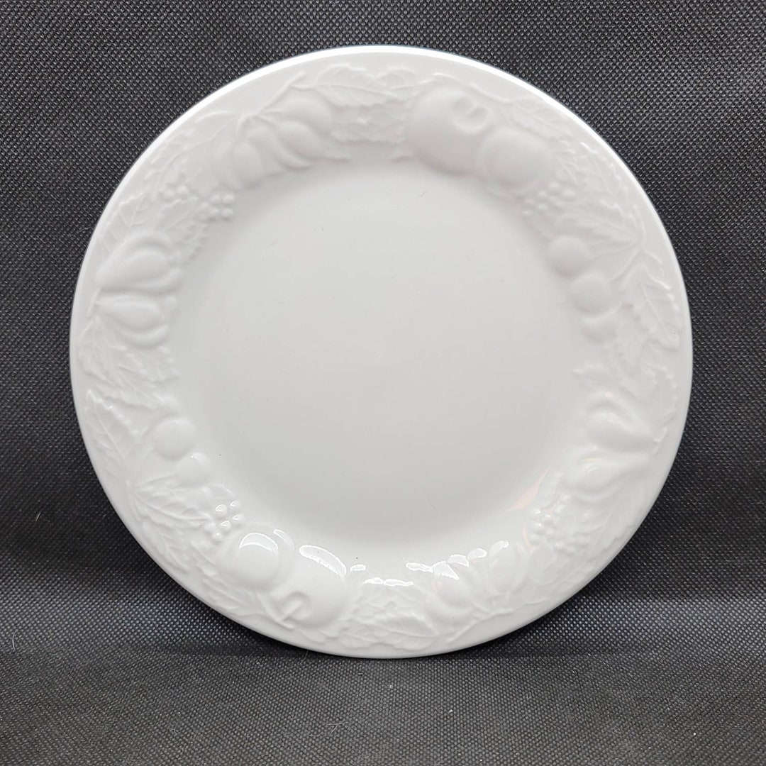 Two Fruit De Blanc Tabletops Unlimited White Salad Luncheon Etsy