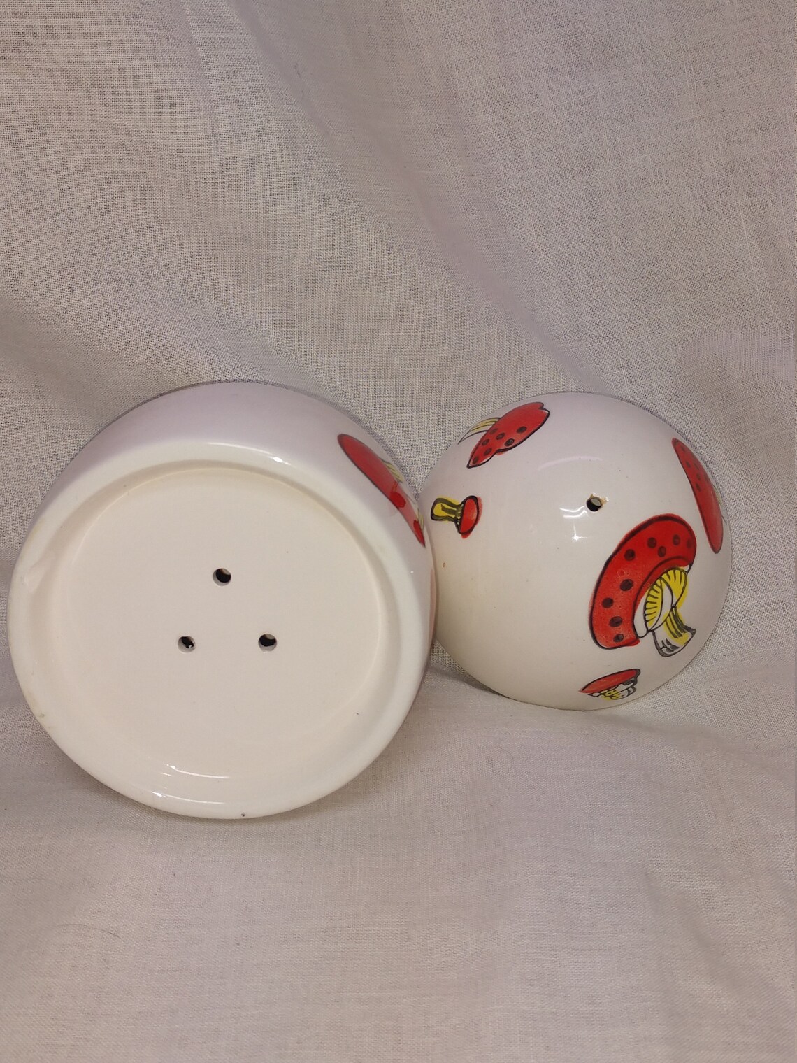 Vintage Japan two piece egg shaped salt and pepper shakers Etsy