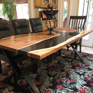 Epoxy Dining table with Black Resin, Resin River table, Resin Dining Room table, Epoxy Table Top, Esstisch as per custom request.