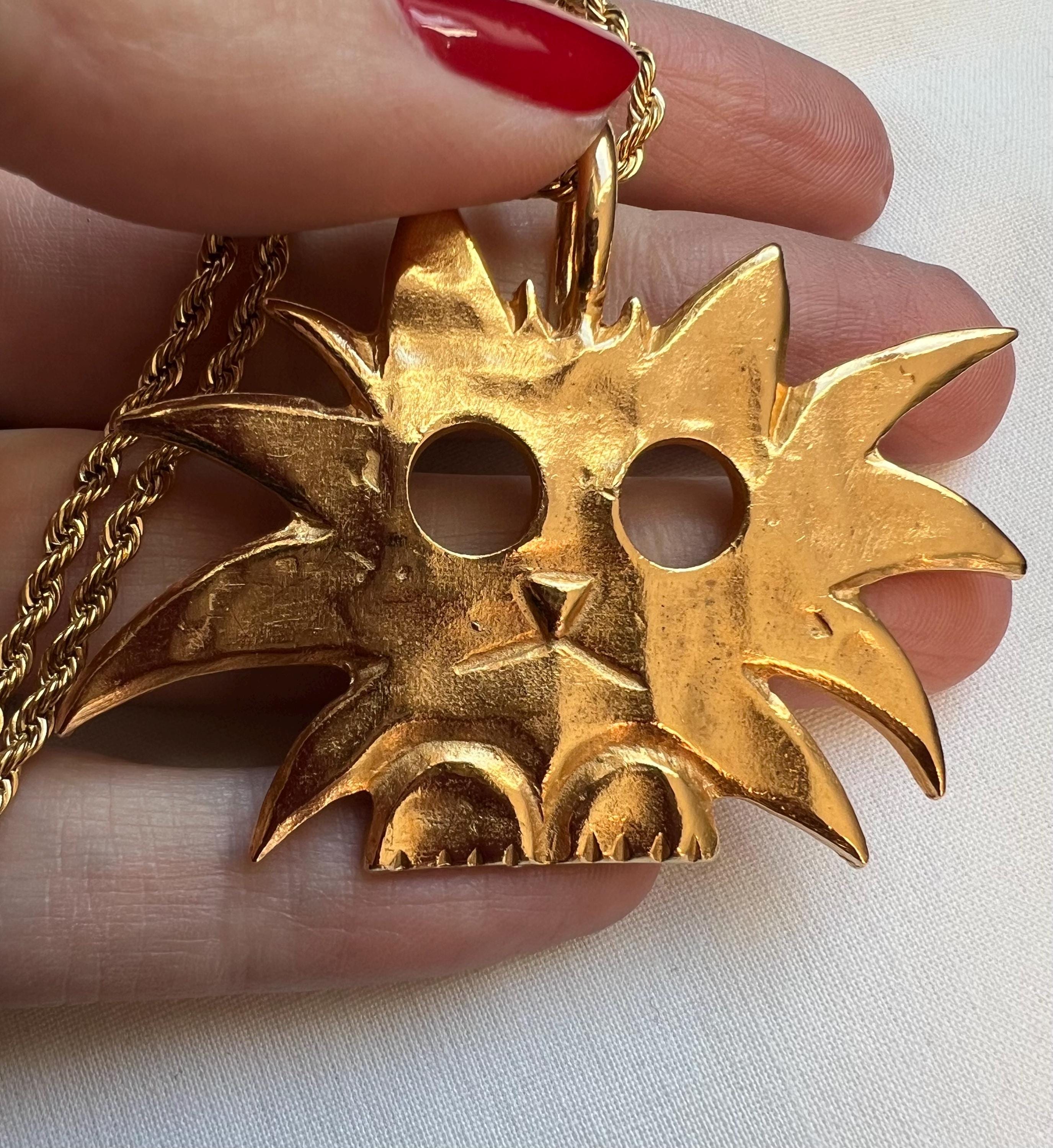 Pendentif BICHE De BERE Signé - Création Française En étain Argenté - Forme Femme | Occasion Collectionneur