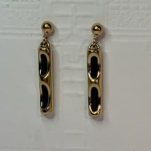 Magnificent long onyx stick earrings by Charles Jourdan