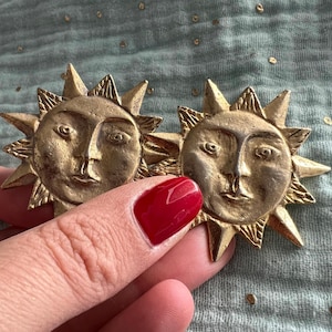 Gorgeous Vintage Sun Clip-on Earrings