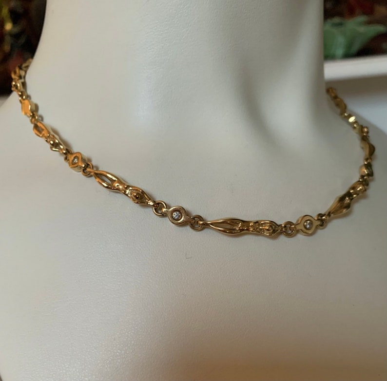 Charles Jourdan Neck Collar