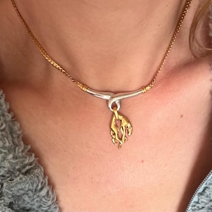 Lovely panther choker necklace in gold and silver plate