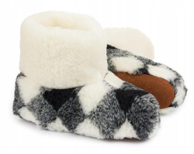 Wool Home Slippers: Warm Unisex Booties