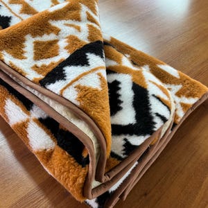 Couverture en laine, plusieurs couleurs, choix de motifs Jeté chaud double épaisseur Tailles US et EU image 14