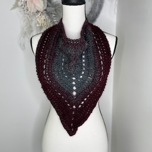 Triangle cowl, crochet cowl, fall accessories, warm bandana cowl, pull over, grey, burgundy,  gifts for her, Christmas, boho, birthday