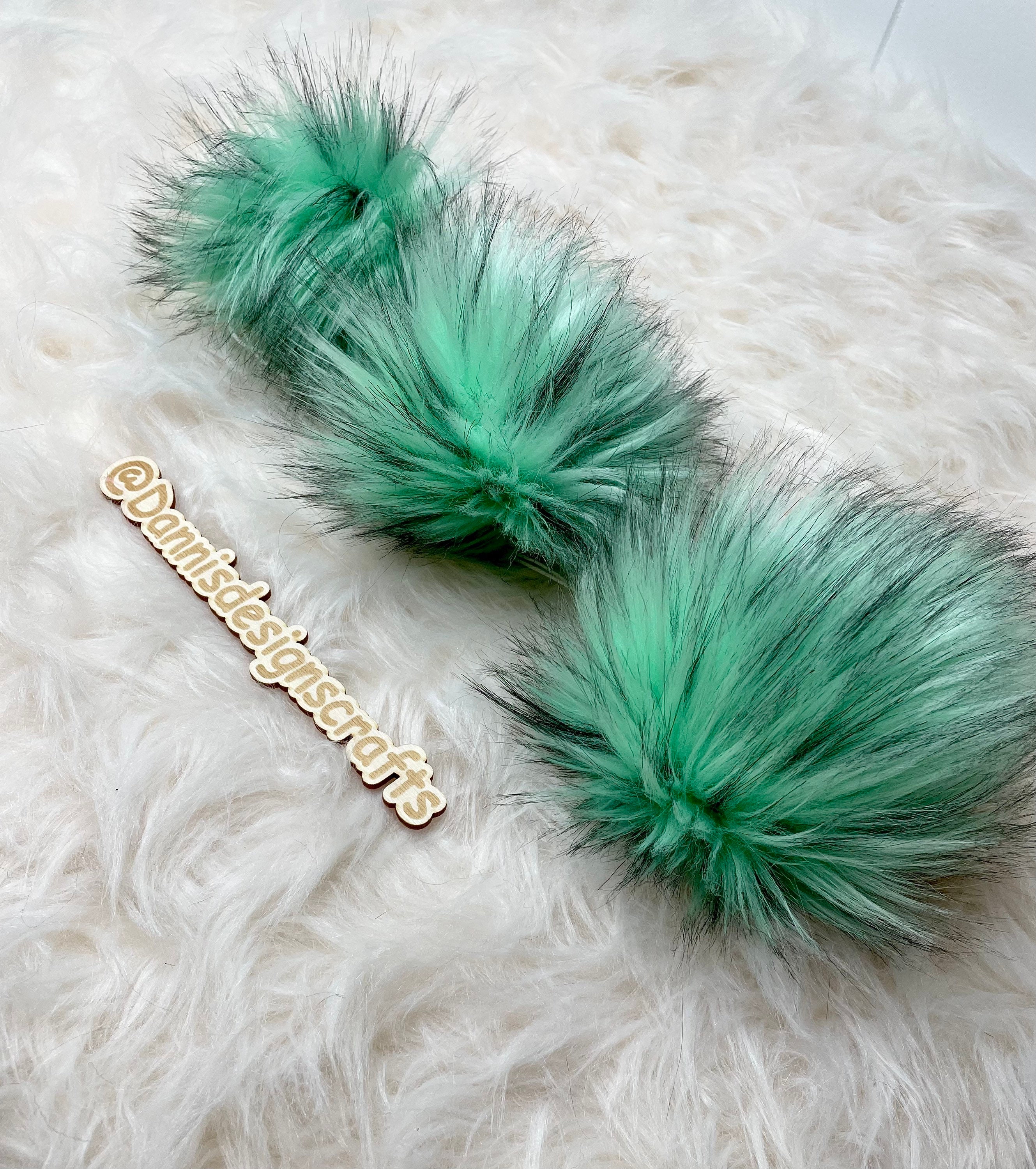 Mint Husky Faux Fur Pom Pom, Mint With Black Tips, Small, Medium, Large,  Fluffy, Pre Made, Tie On, Cotton String, for Beanies, Scarves 