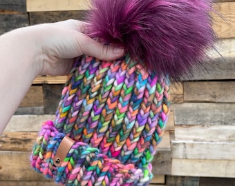 Gorro de lujo de punto multicolor, gorro de ala doblada, sombrero, toque de invierno, lana merino, tamaño adulto, para ella, hecho a mano, regalos para ella