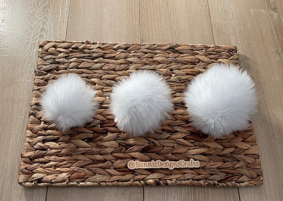 How to Make a Large Faux Fur Pom Pom