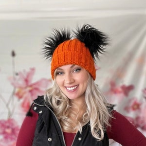 Spooky season crochet beanie PATTERN, Halloween, double brim, sing brim, slouchy, two Poms, winter toque, beginner friendly