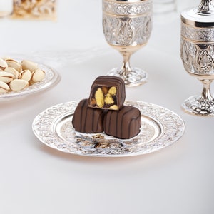 Milk Chocolate Coated Turkish Delight with Double Roasted Pistachio 500 gr (17.64oz)