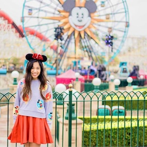 Classic Mickey Enchantment: Women&#39;s Athletic Skater Skirt