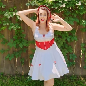 Mary the English Nanny: Women&#39;s Magical Athletic Sleeveless Skater Dress