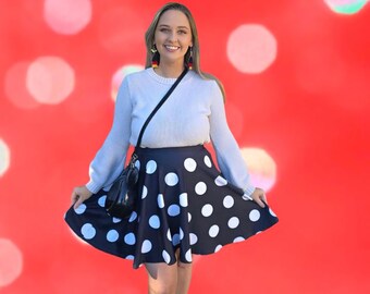Klasyczna spódnica w groszki z Myszką Minnie – kostium Disneybound
