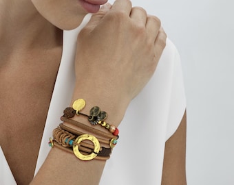 Damläderarmband Unikt staplat armbandsset, Lagerbelagda manschetter för vardaglig look