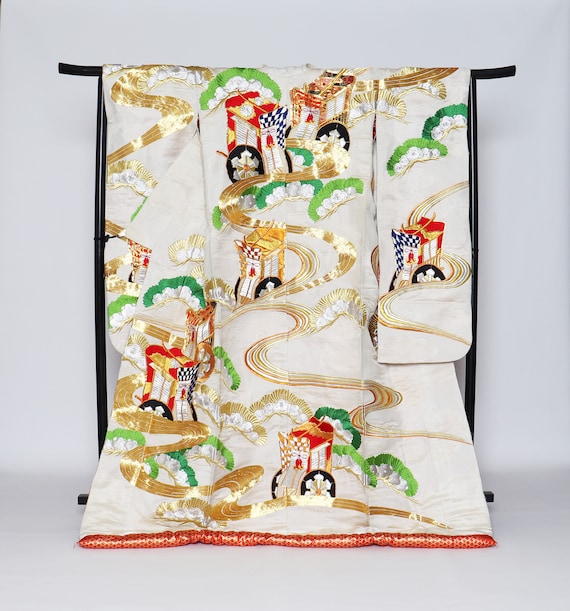 Uchikake Kimono, Wedding Kimono, Japanese Kimono R