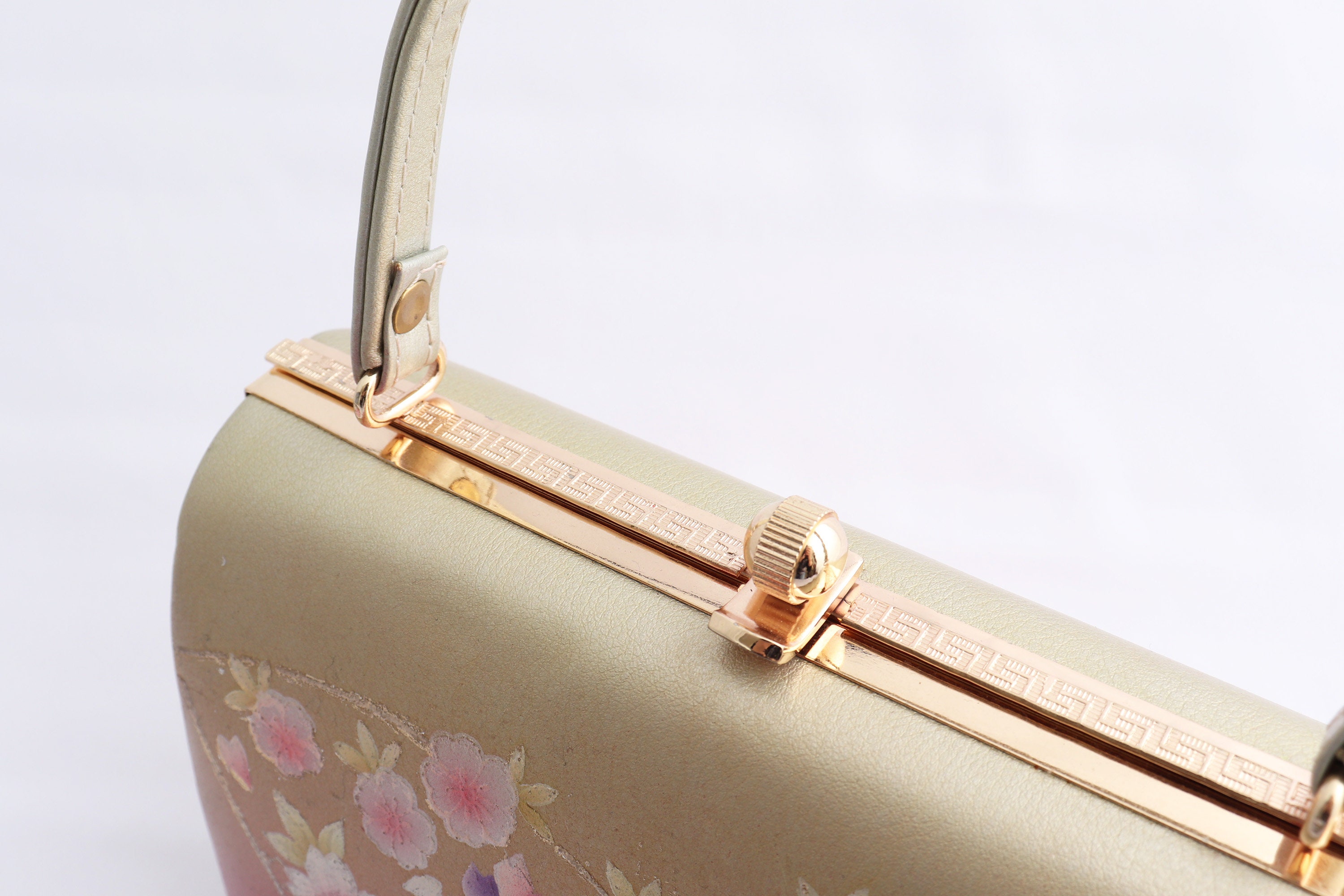 【kiki さま】* vintage container ୨୧ * 桜色小物入れ 財布 レディース 小さめ コンパクト ミニウォレット 姫路レザー