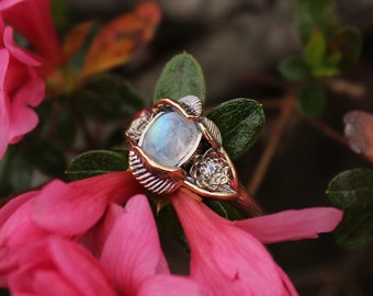 Lotus Leaf Dance, Moonstone Gold Lotus Engagement Ring, 14k Gold Nature Inspired Ring, Moonstone Forest Ring, Lotus Ring, Nature Engagement