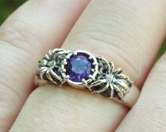 Amethyst Solitaire Spider Ring, Silver Spider Ring, Spider Goth Ring, Dark Spider Web Ring, Dark Academia Ring, Purple Spider Jewelry