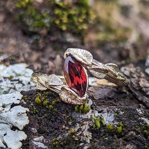 Garnet Of The Forest, 14k Gold Nature Inspired Ring, Garnet Nature Ring, Elven Leaf Ring, Goth Nature Ring, Fantasy Forest Ring, Branch Ring