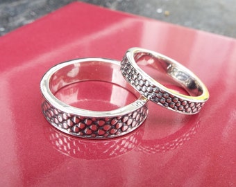 Dragon-scale wedding band set, Sterling silver dragon band, dragon ring, snake rings, oxidized silver dragon ring, alternative wedding bands