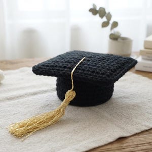 Haakpatroon mini-afstudeerhoed, afstudeerpet amigurumi-tutorial, digitale pdf-download, lescadeau
