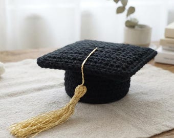 Mini Graduation Hat Crochet Pattern, Graduation Cap Amigurumi Tutorial, PDF Digital Download, Class Gift