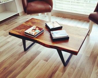 Mesa de centro con borde natural - Mesa de centro de madera maciza de nogal hecha a mano - Mesa de centro rústica - Mesa de centro de estilo rústico