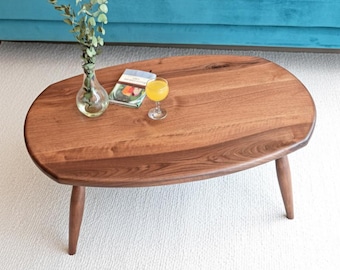 Tavolino ovale in noce – Tavolo da soggiorno in legno massello: design moderno di metà secolo fatto a mano