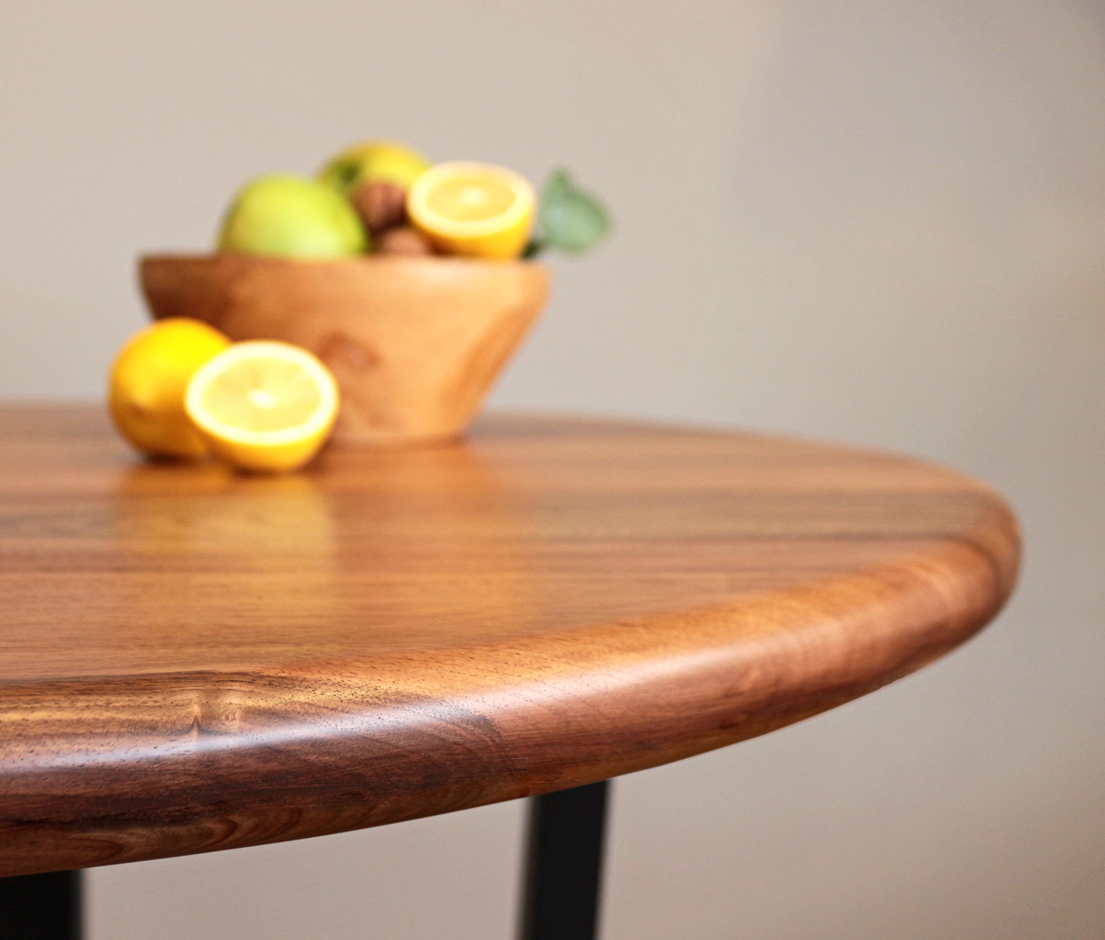 ミッドセンチュリーラウンドテーブル ラウンドダイニングテーブル、ミッドセンチュリーモダンラウンド