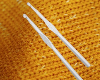 Crochet hook ergonomic aluminium 7 and 6 mm