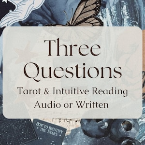Peut inclure: Un rectangle blanc avec le texte "Three Questions Tarot & Intuitive Reading Audio or Written" sur un fond bleu et blanc avec des étoiles, un papillon et un oiseau.