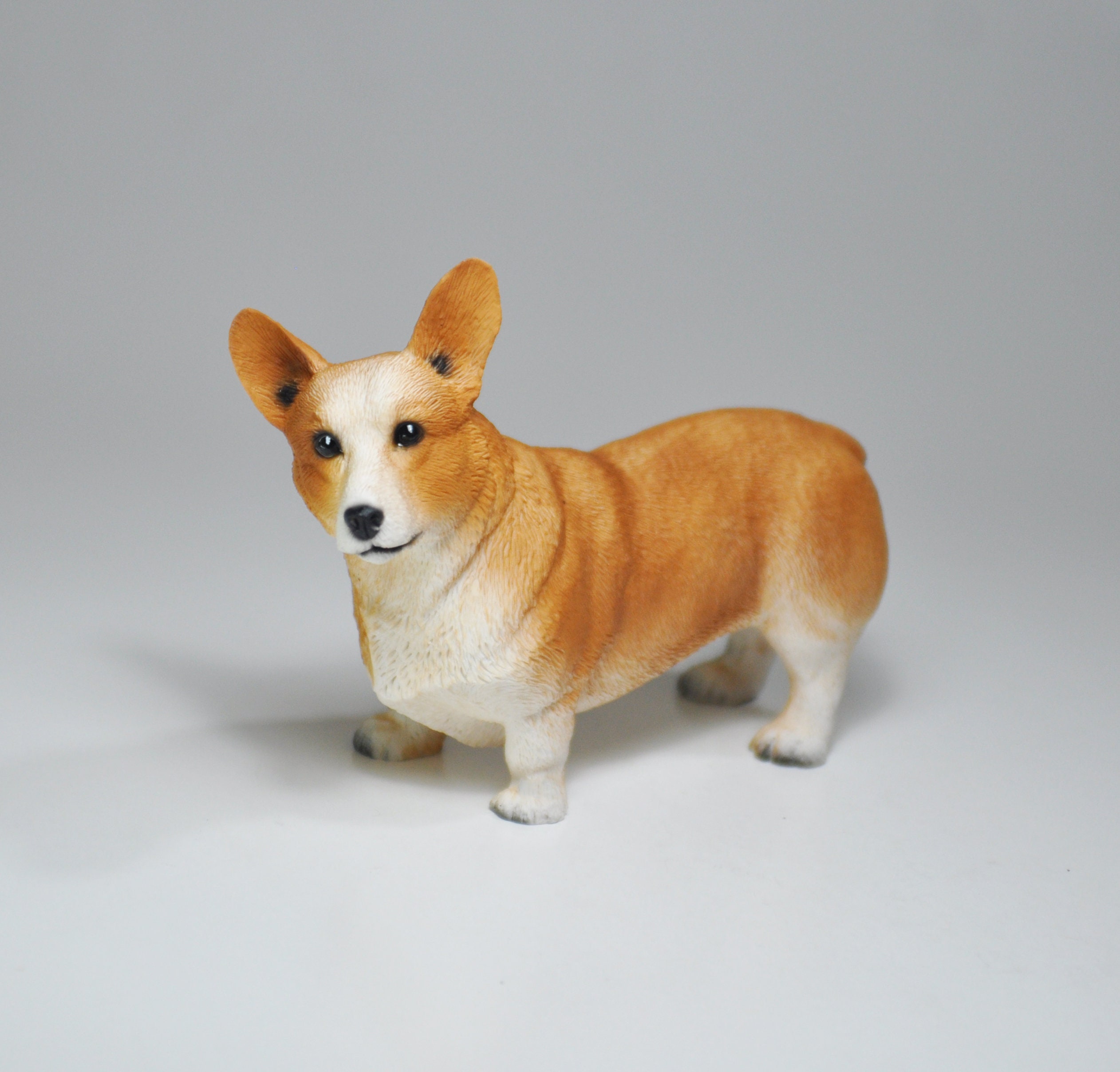 outdoor corgi statue