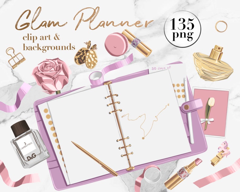 Peut inclure: Un agenda rose et violet avec des anneaux dor&eacute;s et une page blanche. L'agenda est entour&eacute; de divers &eacute;l&eacute;ments d&eacute;coratifs roses et dor&eacute;s, dont une rose, un flacon de parfum, du rouge &agrave; l&egrave;vres et un ruban. Le texte "Glam Planner 135 png" est visible dans le coin sup&eacute;rieur droit de l'image.