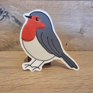 Rotkehlchen Kletti reflektierend – Klettpatch für Schulranzen & Rucksack | besticktes Kunstleder mit Plüsch | Vogel Patch