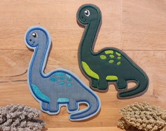 Patch Dino iron-on patch application