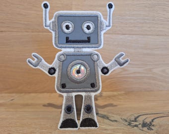 Patch robot iron-on patch application